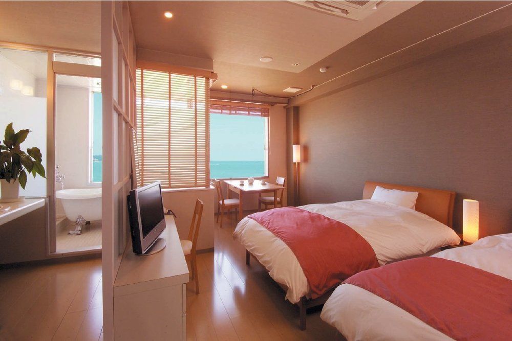 Kamogawa Universe Hotel Exterior photo